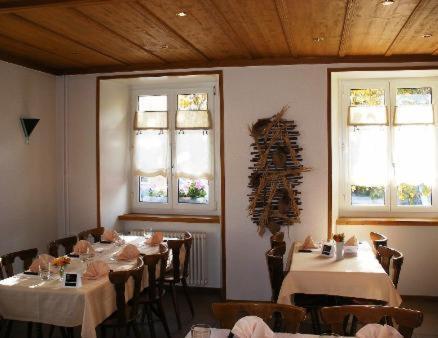 Chez Gilles Hotel Resto Bar Sa La Chaux De Fonds Luaran gambar